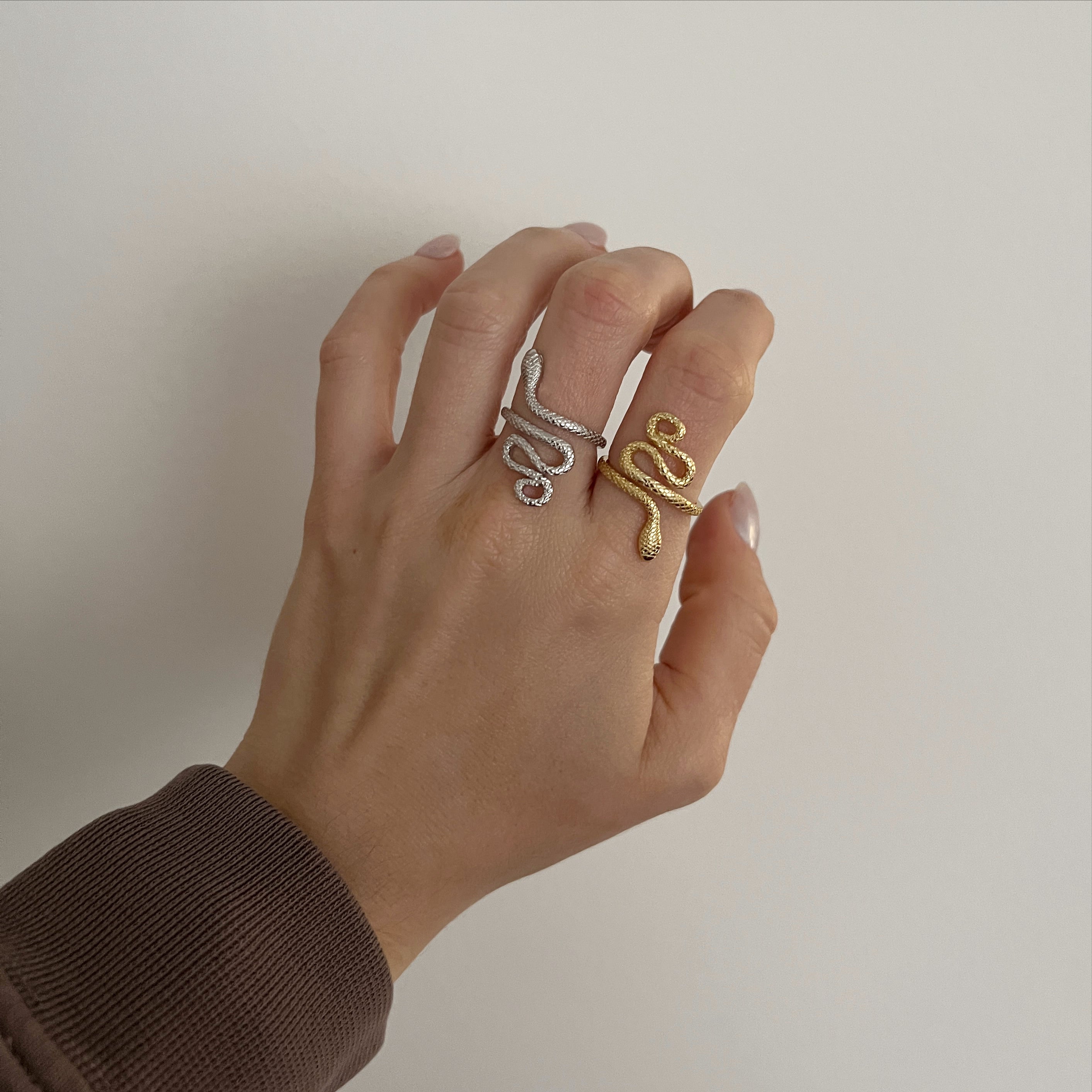 Cobra Ring
