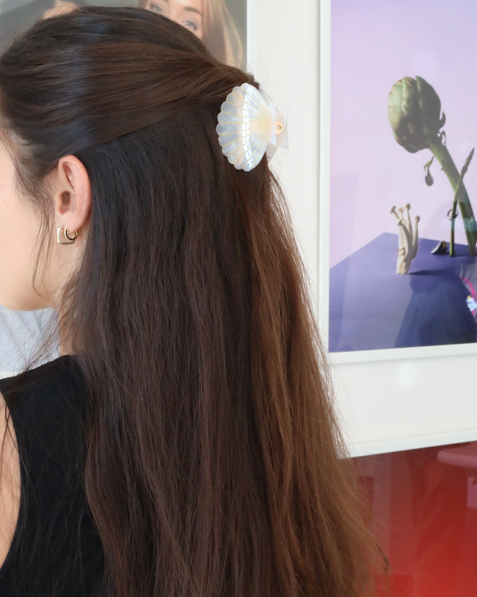 Scallop White Hairclip