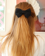 Bow Medium Black Hairclip