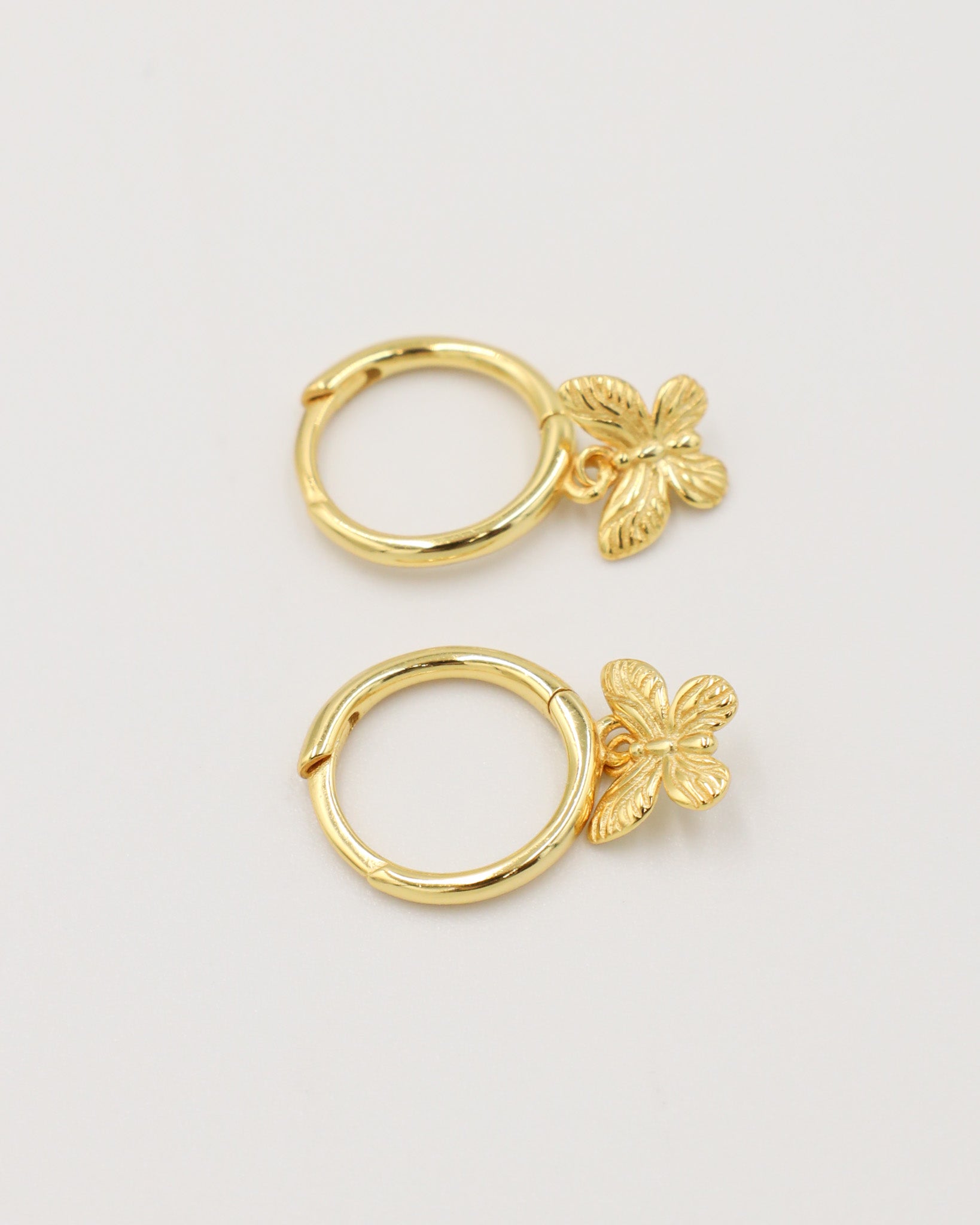 Hoops mit Anhänger – ruru. studios