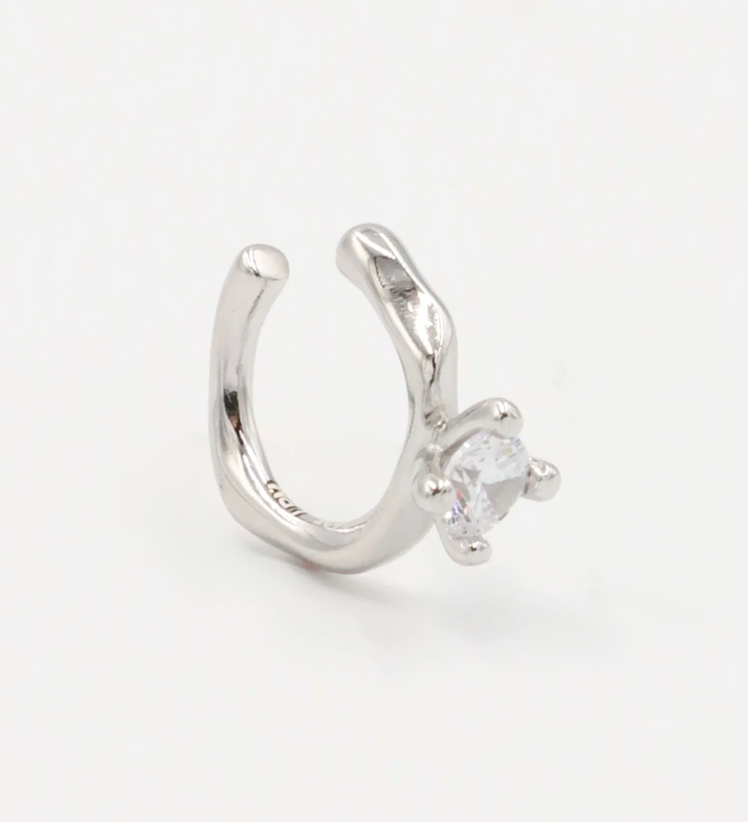 Anuschka_EarCuff_Silver.png