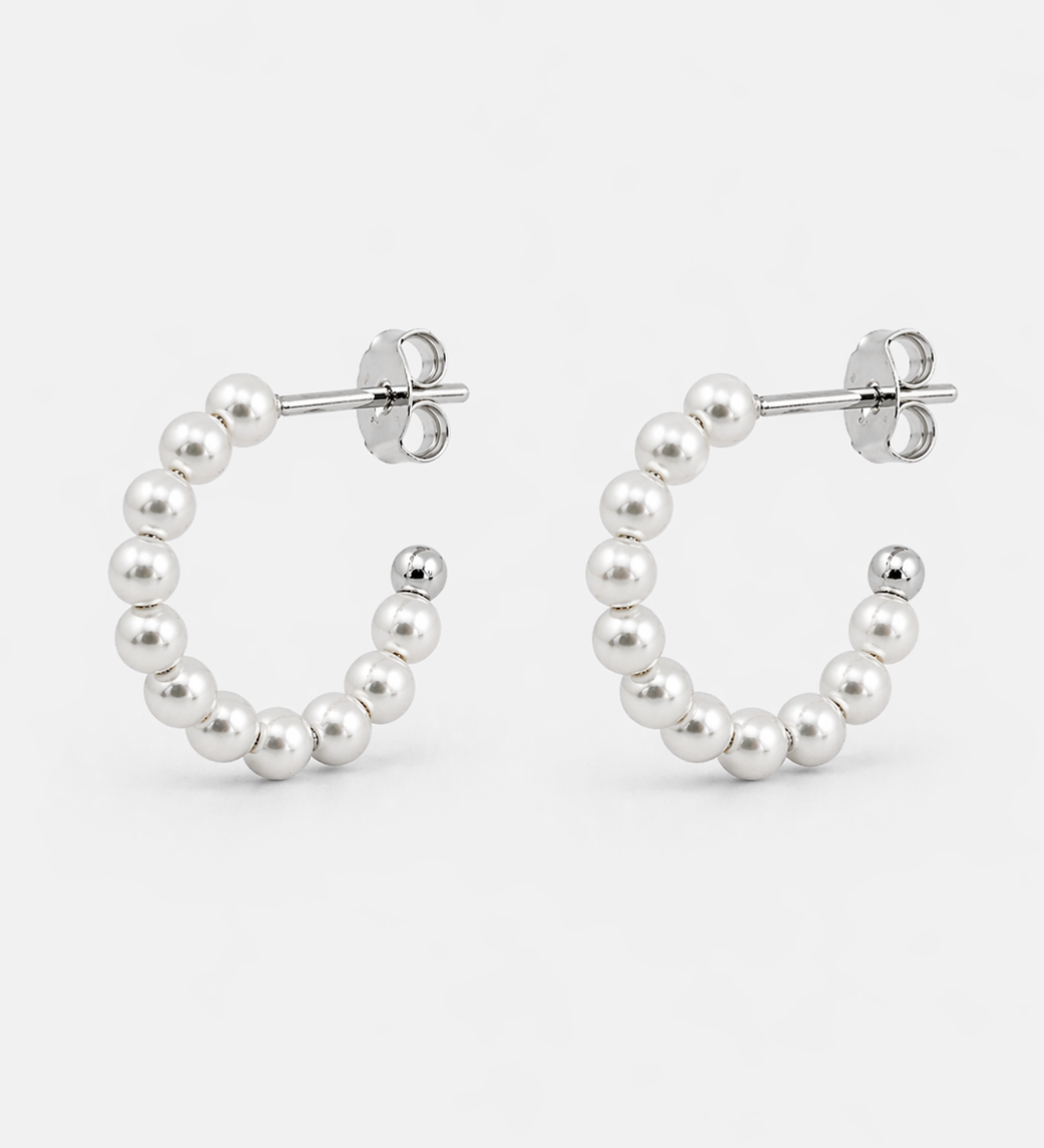 Audrey_Earring_Silver_Pair_7fdf4e0b-2c9e-4d73-9189-a2722bc2aca5.png