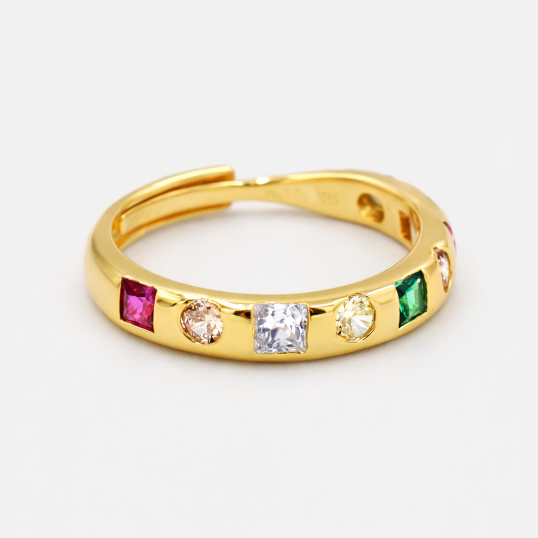 Ayla_Ring_Gold_1.png