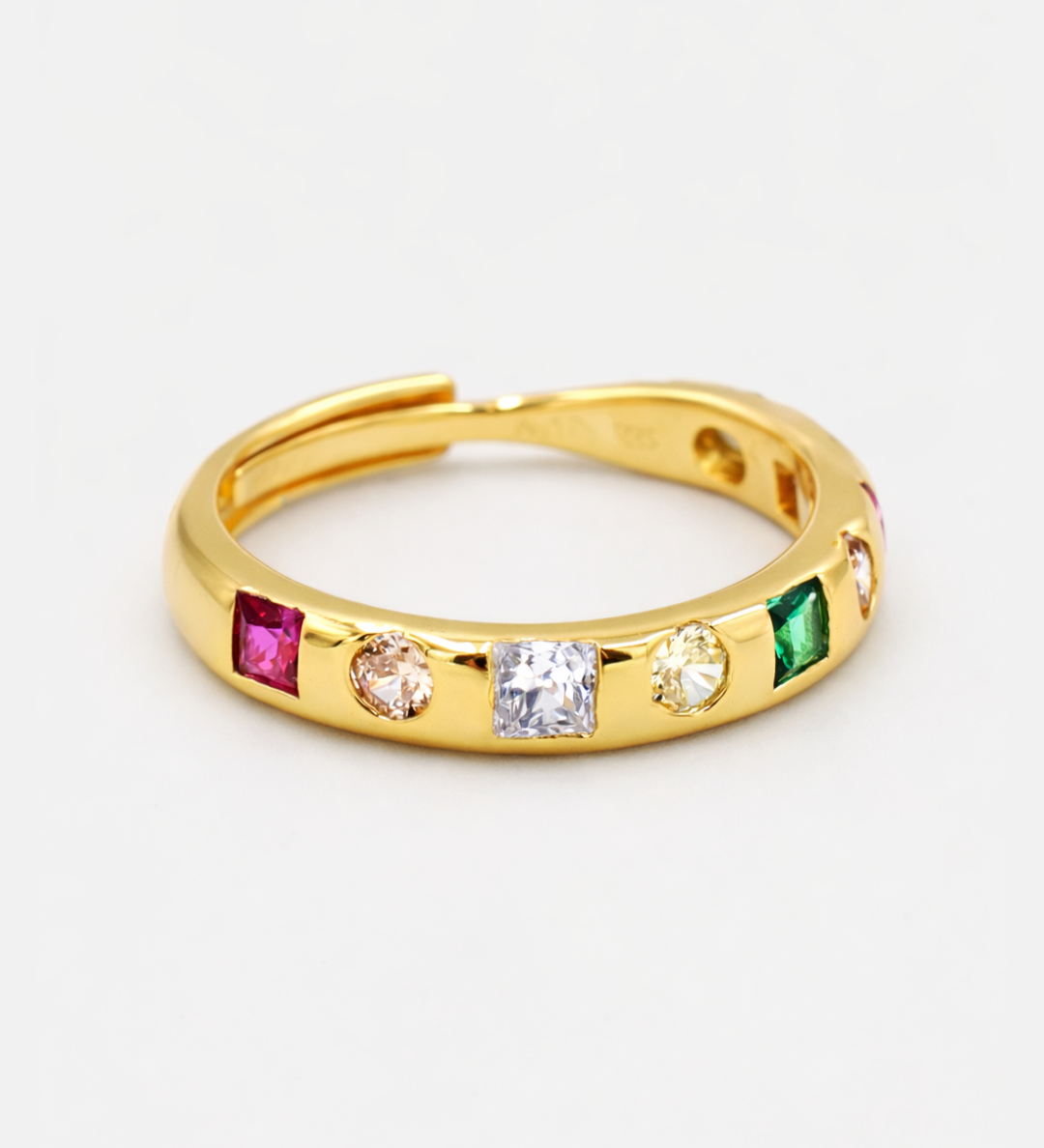 Ayla_Ring_Gold_1.png