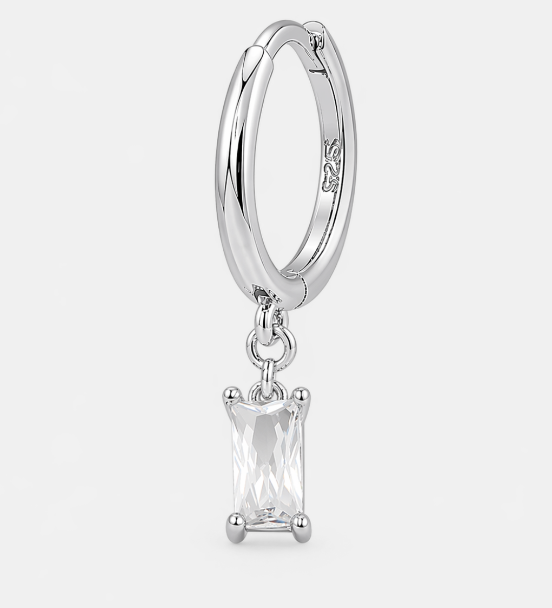 Fiona_Earring_Silver_White_Single.png