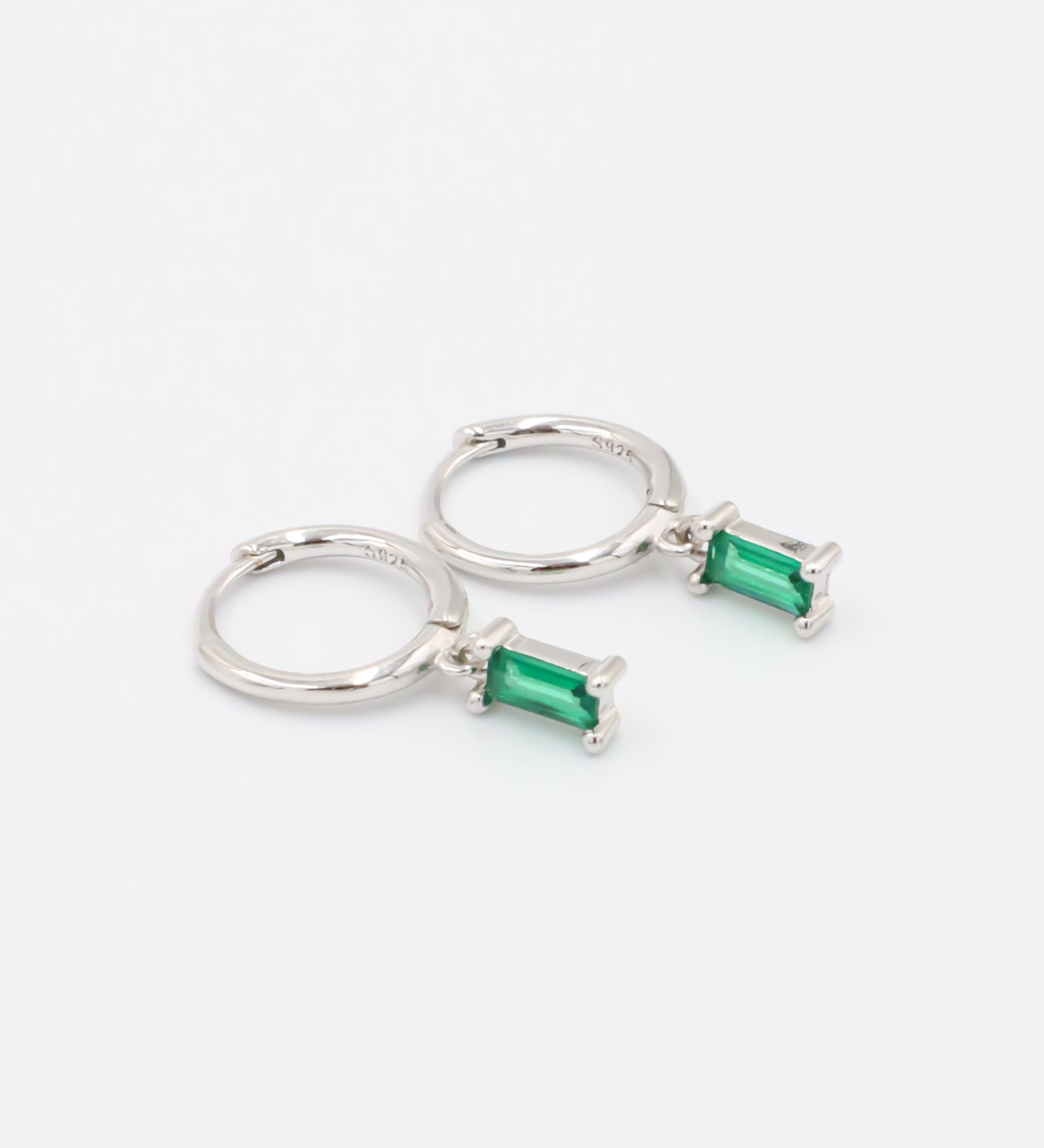 Fiona_Earrings_Silver_Green_Pair.jpg