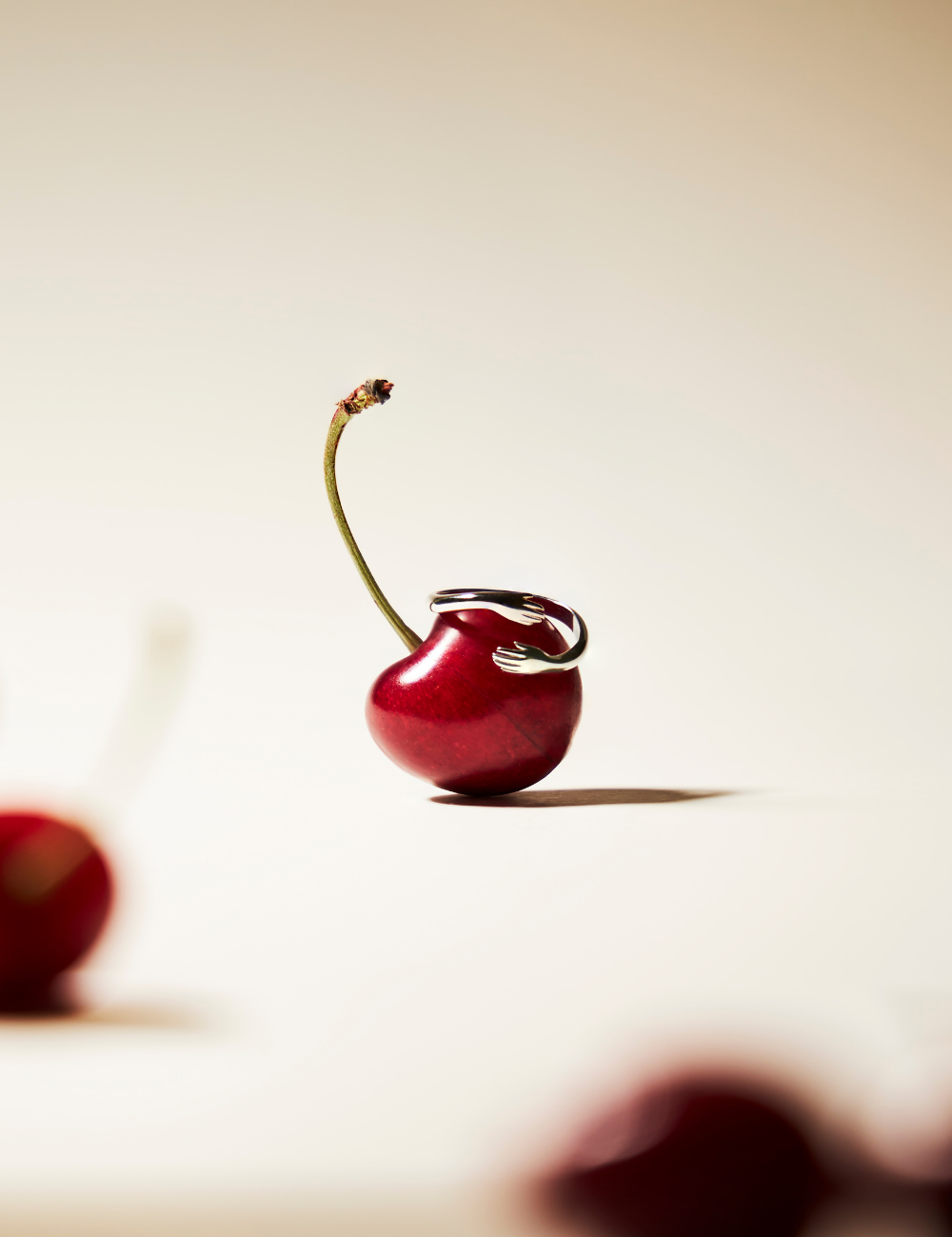 Huggie_Silver_Ring_with_Cherry_Art.png