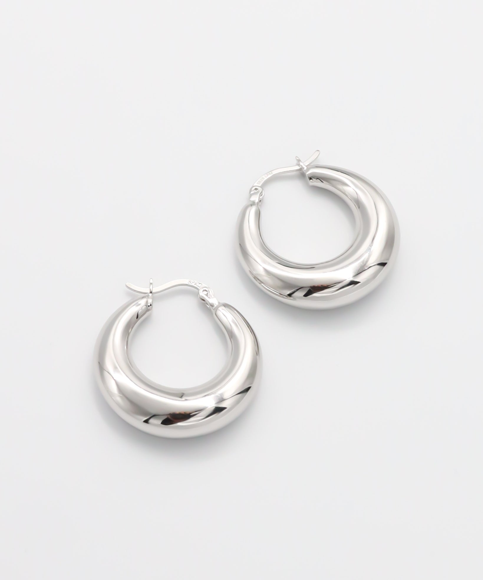 Ilaria_Earrings_Pair1.jpg