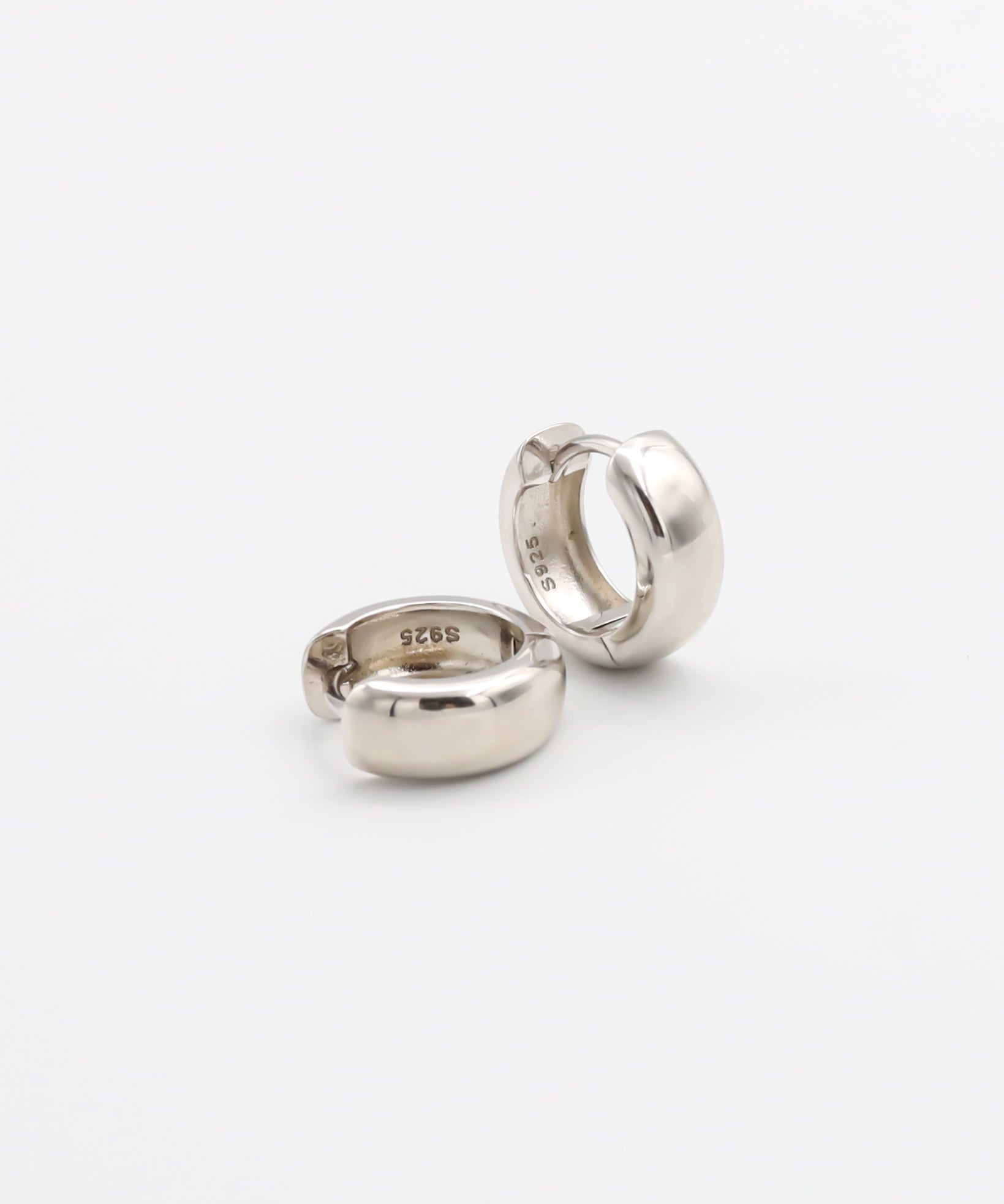 Jordan_Earrings_Silver_Pair3.jpg