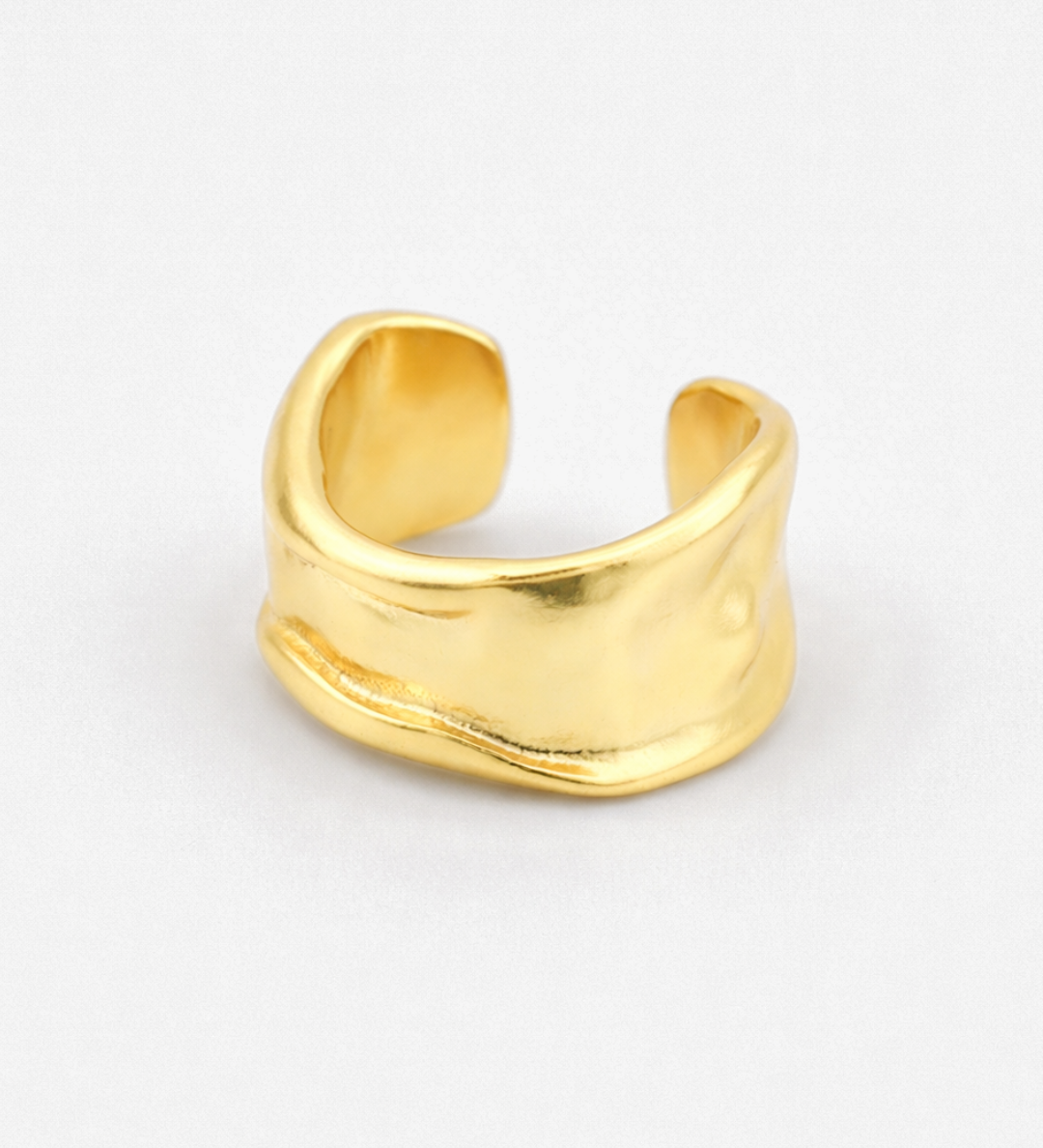 Kael_EarCuff_Gold_1.png