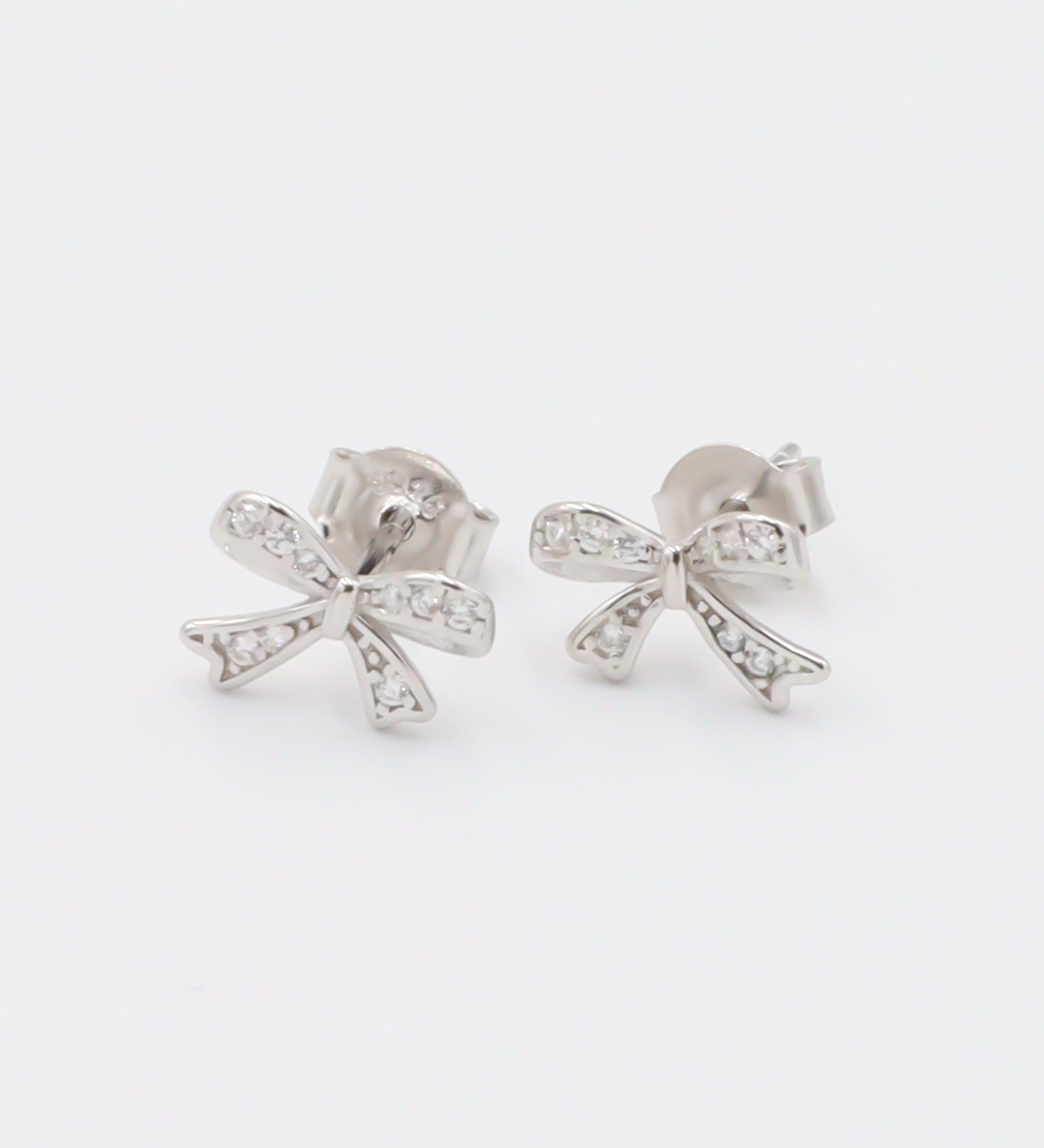 Liliy_Silver_Earring_Pair.jpg