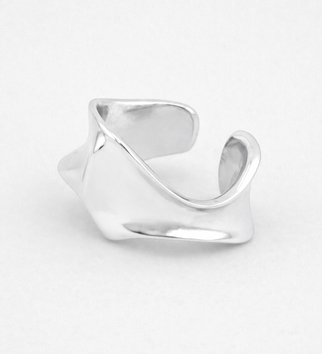 Lux_Earcuff_Silver_2.png