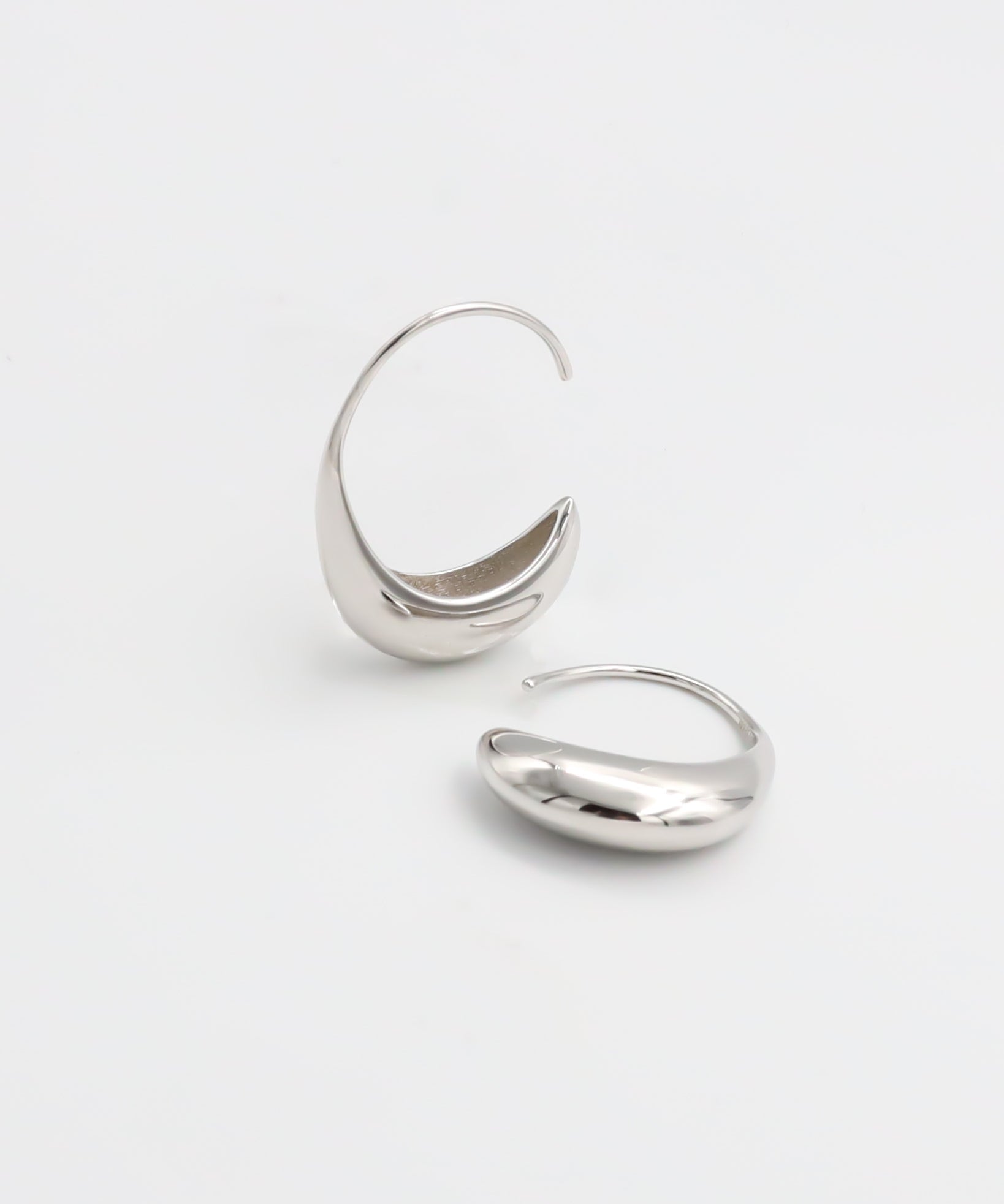 Maelle_Earrings_Silver_Big_Pair1.jpg