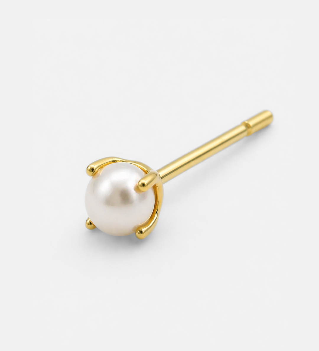 Marjorie_Earring_Gold_Single_4ddd6d34-00be-4f91-a95c-2f9b87b83667.png