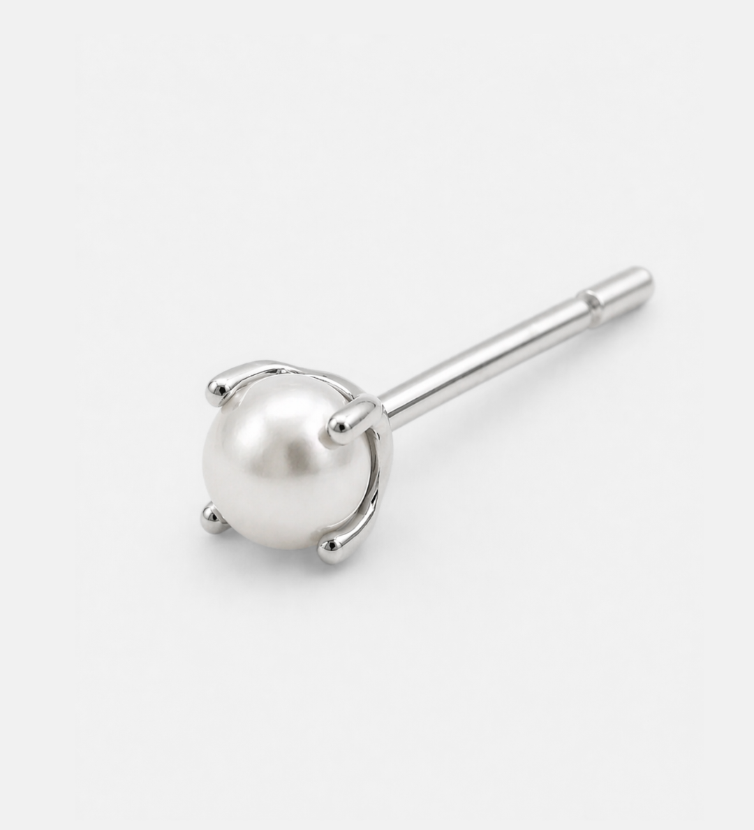 Marjorie_Earring_Silver_Single_dda1c195-be3a-4a8e-afb7-63b436a4dab5.png