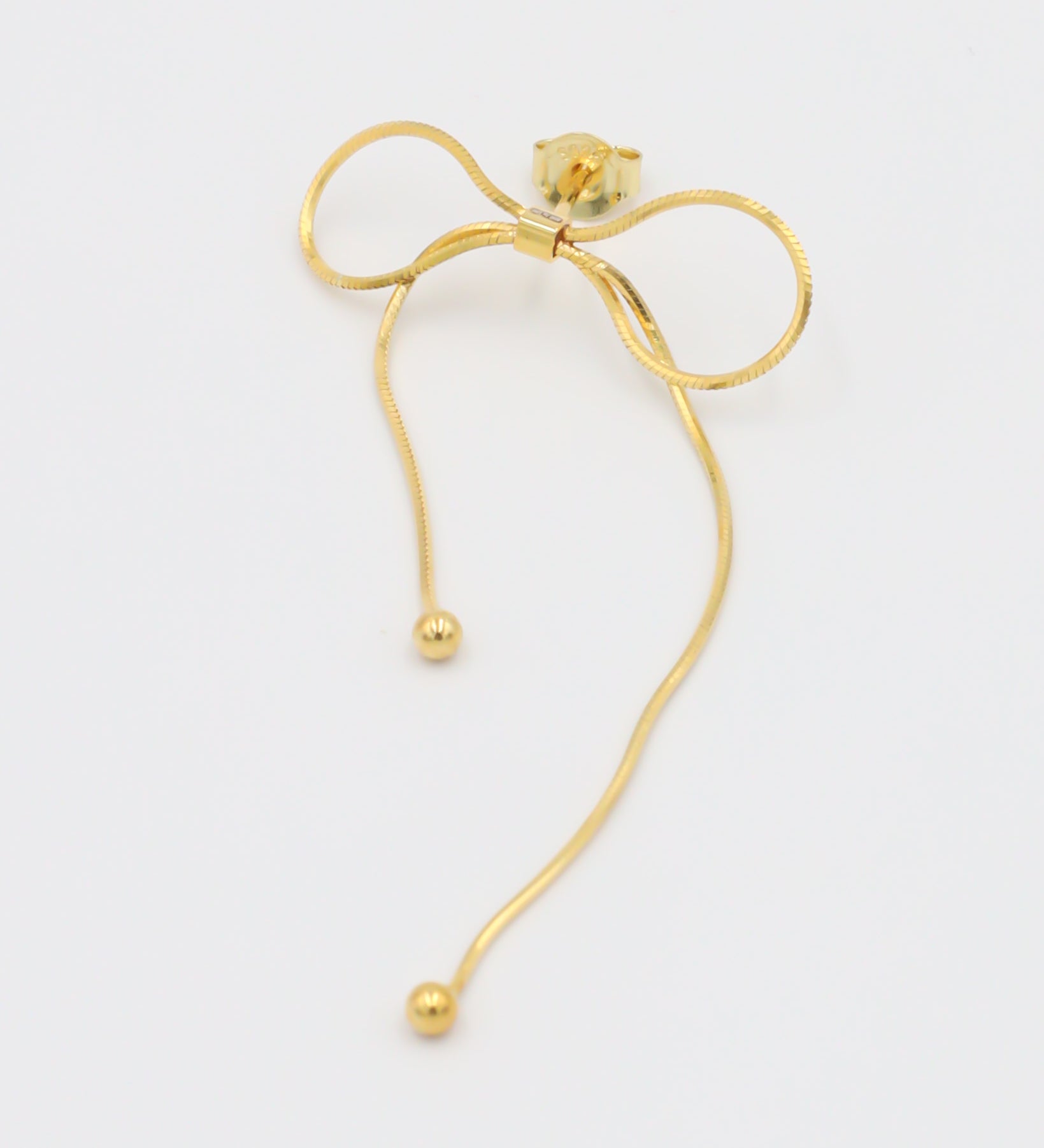 MeringueGoldStud1_1ab77b01-0ea6-4243-8b4e-8e65b8f281d2.jpg
