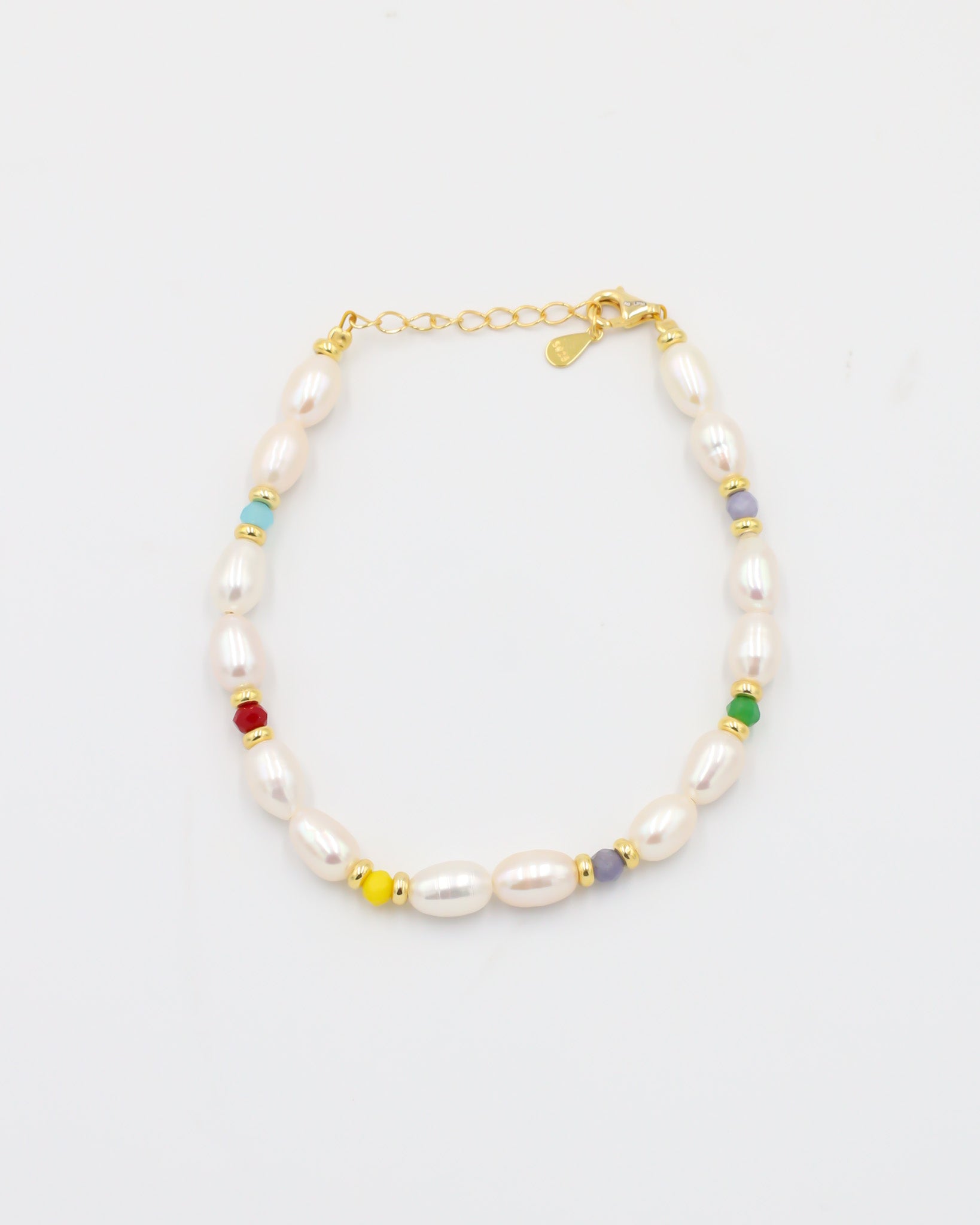 Adjustable gold-plated sterling silver pearl bracelet with colorful beads, Moe Gold, top view.