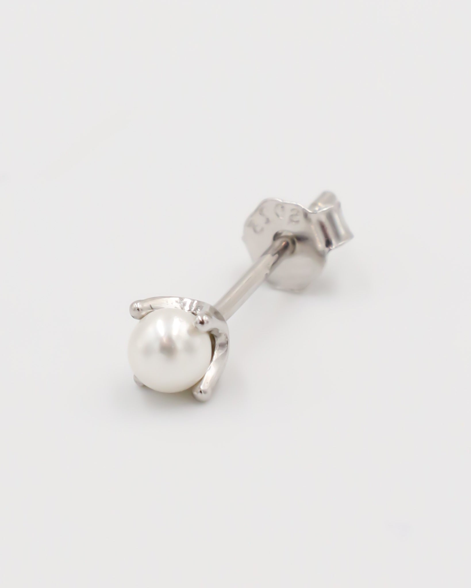 Niva Earring
