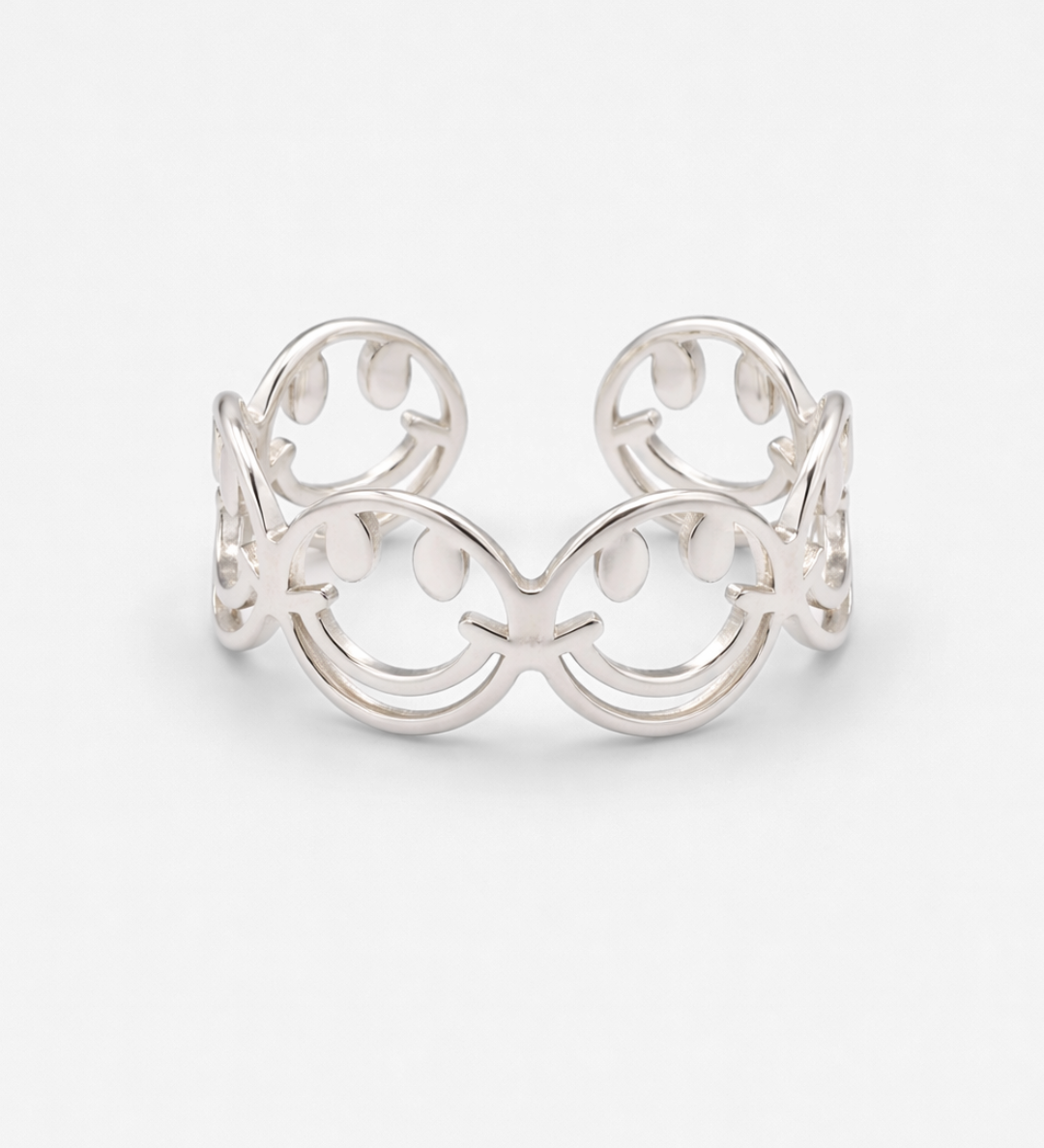 Smileys_Ring_Silver_670b6e9c-4cac-477d-bc0a-a3b5df6df964.png