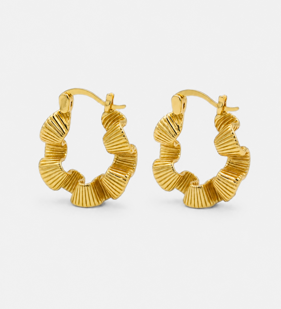 Velvet_Earring_Gold_Pair.png