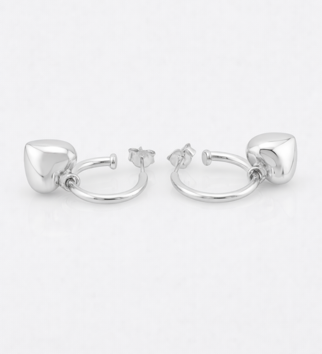 Wendy_2.0_Earrings_Silver_Pair.png