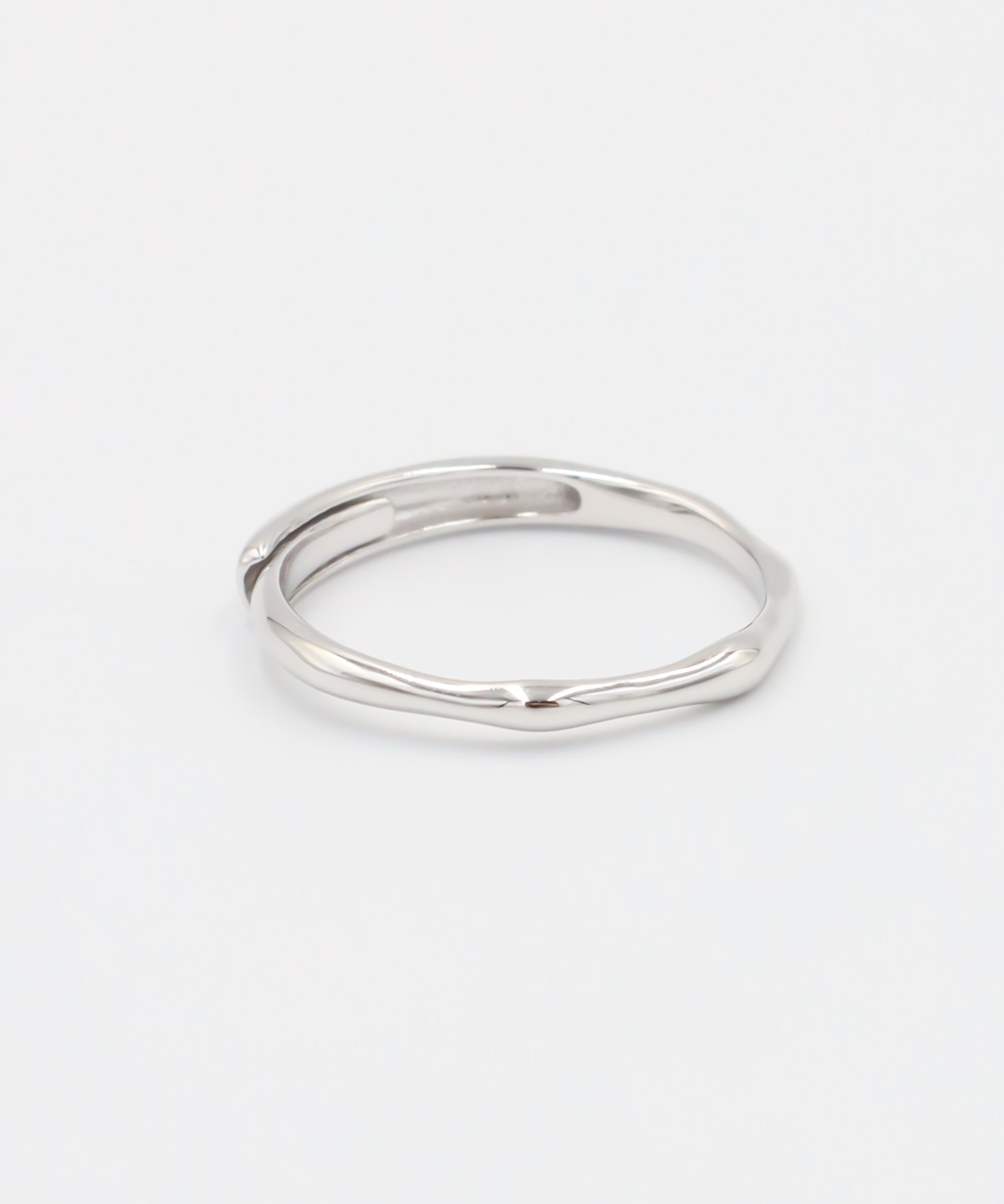 lisanne-silver-thin-adjustable-sterling-silver-ring-front-view-rhodium-plating_jpg.jpg