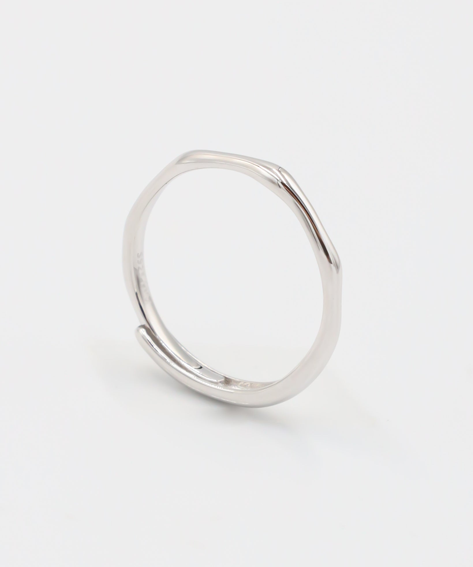 lisanne-silver-thin-adjustable-sterling-silver-ring-side-view-rhodium-plating.jpg