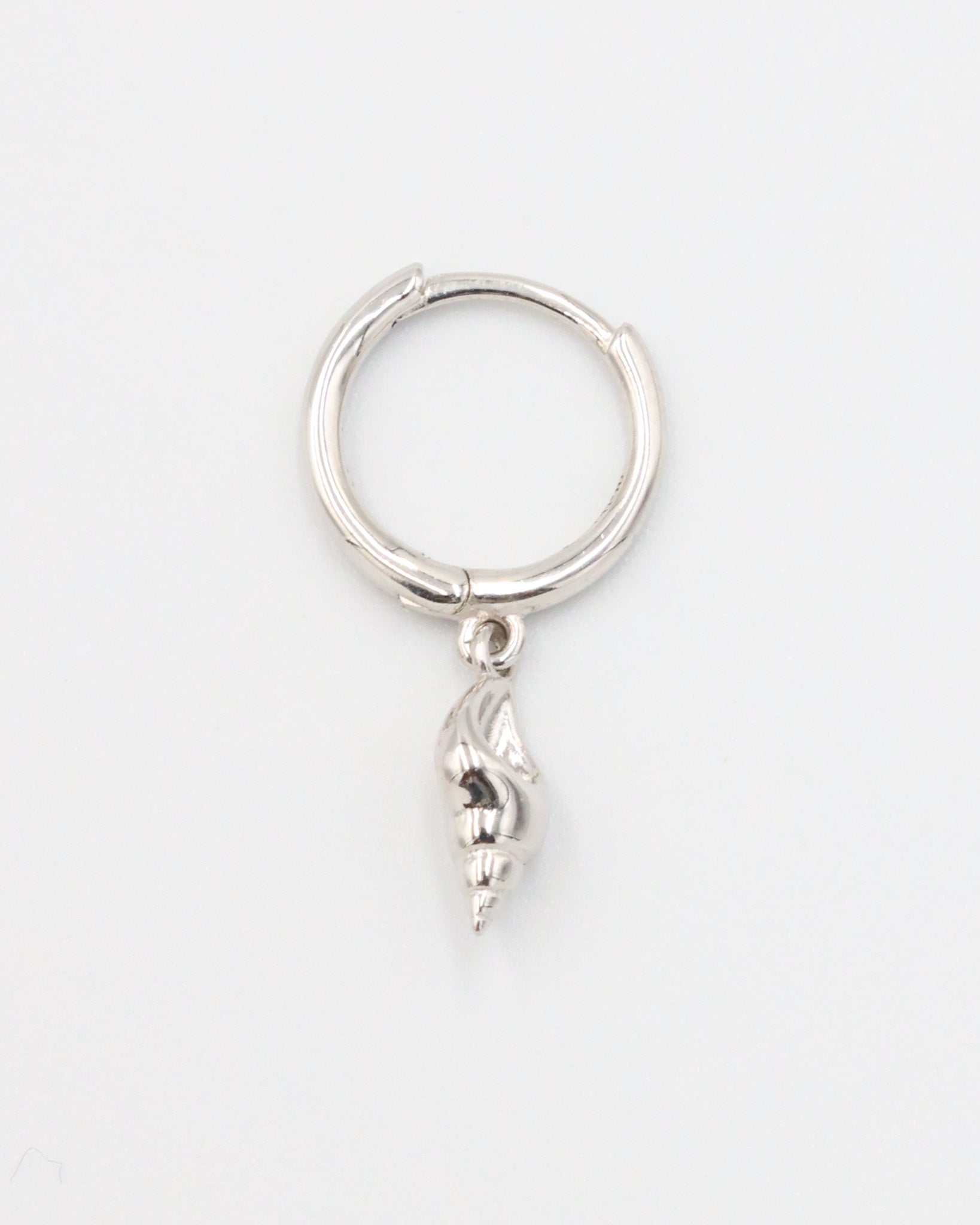 Back view of a single Maddy silver shell earring in 925 sterling silver, showcasing the intricate details of the shell pendant.