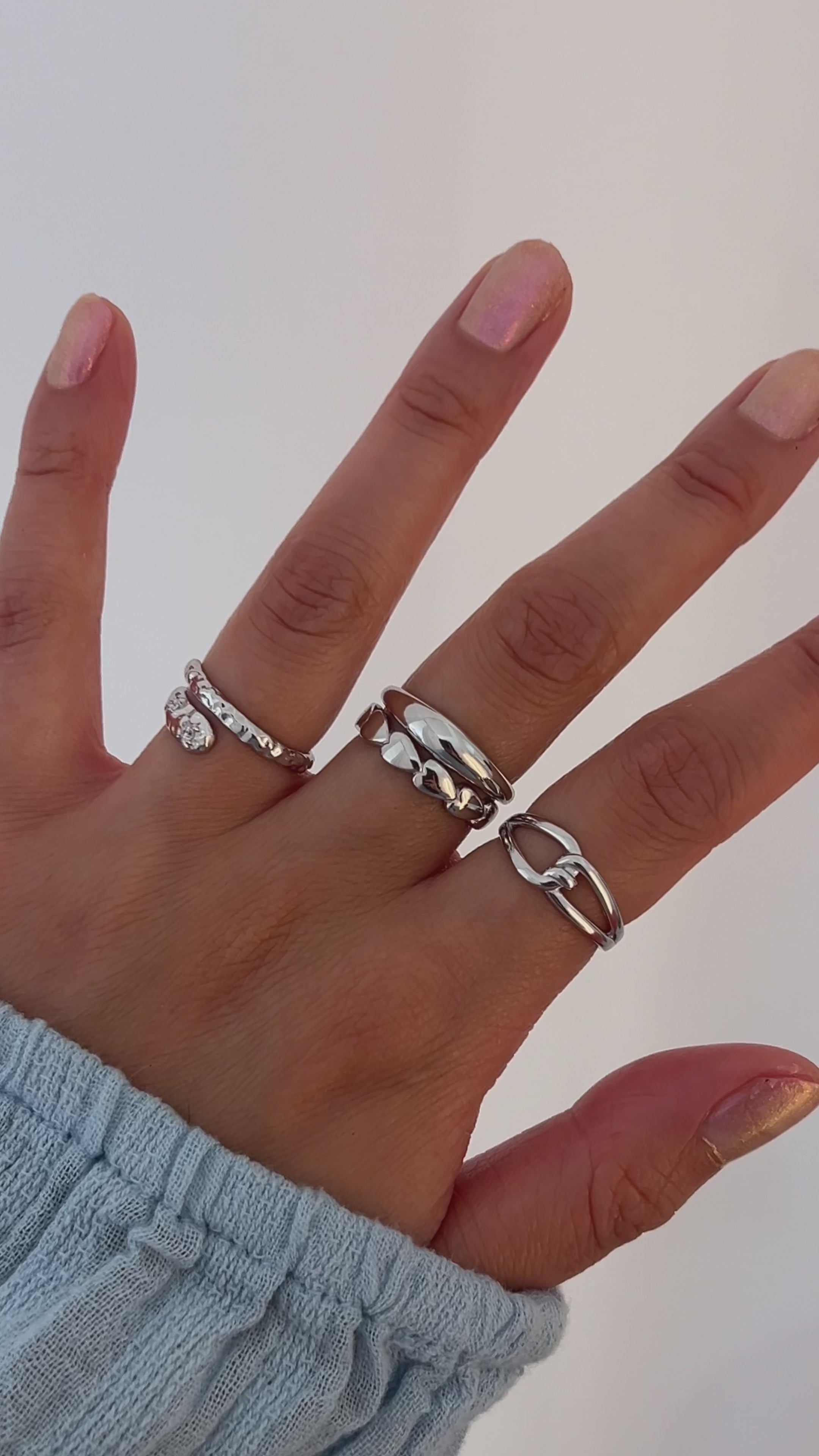 Ariana Ring